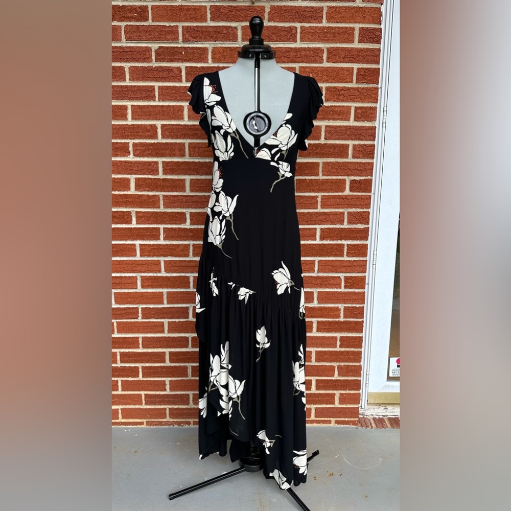 Free People She's a Waterfall Dress Floral V-neck Flutter Sleeve waterfall Maxi